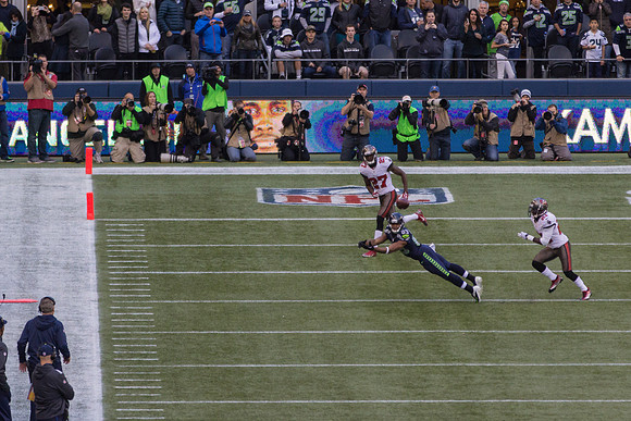 Doug Baldwin Airing It Out For the Catch