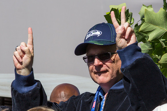 Paul Allen Flashes the 12